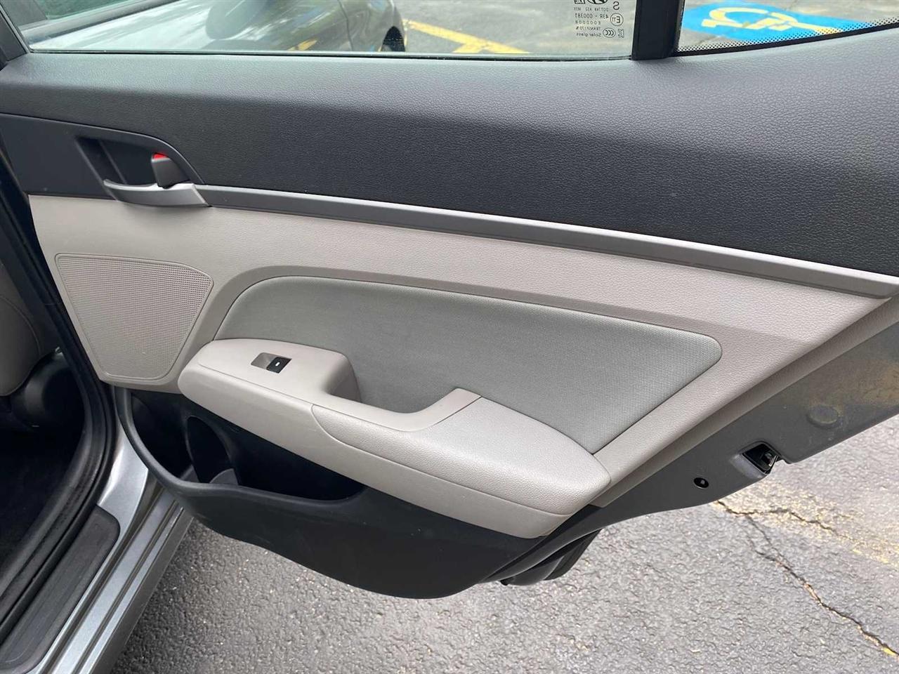 Hyundai Elantra Limited 2018