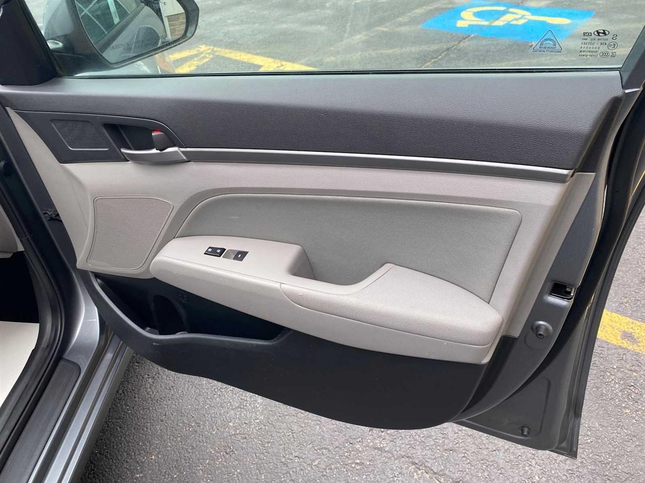 Hyundai Elantra Limited 2018