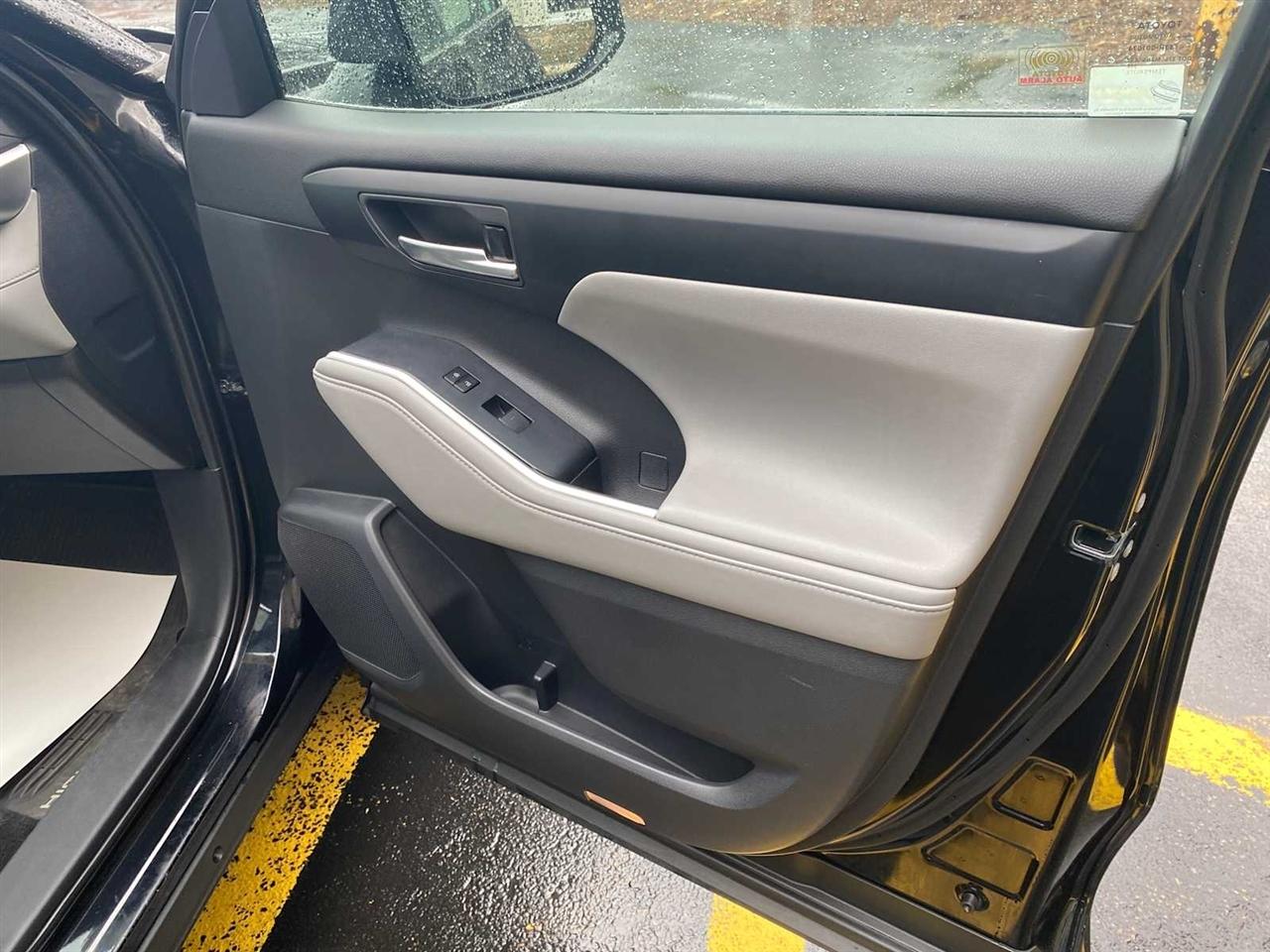 Toyota Highlander XLE V6 AWD (Natl) 2020