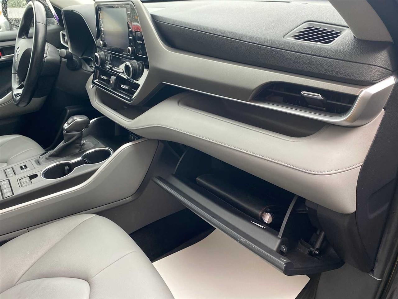 Toyota Highlander XLE V6 AWD (Natl) 2020