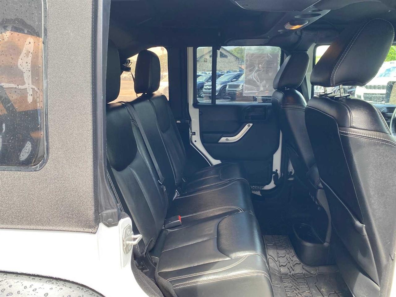 Jeep Wrangler Unlimited Rubicon 4WD 2016