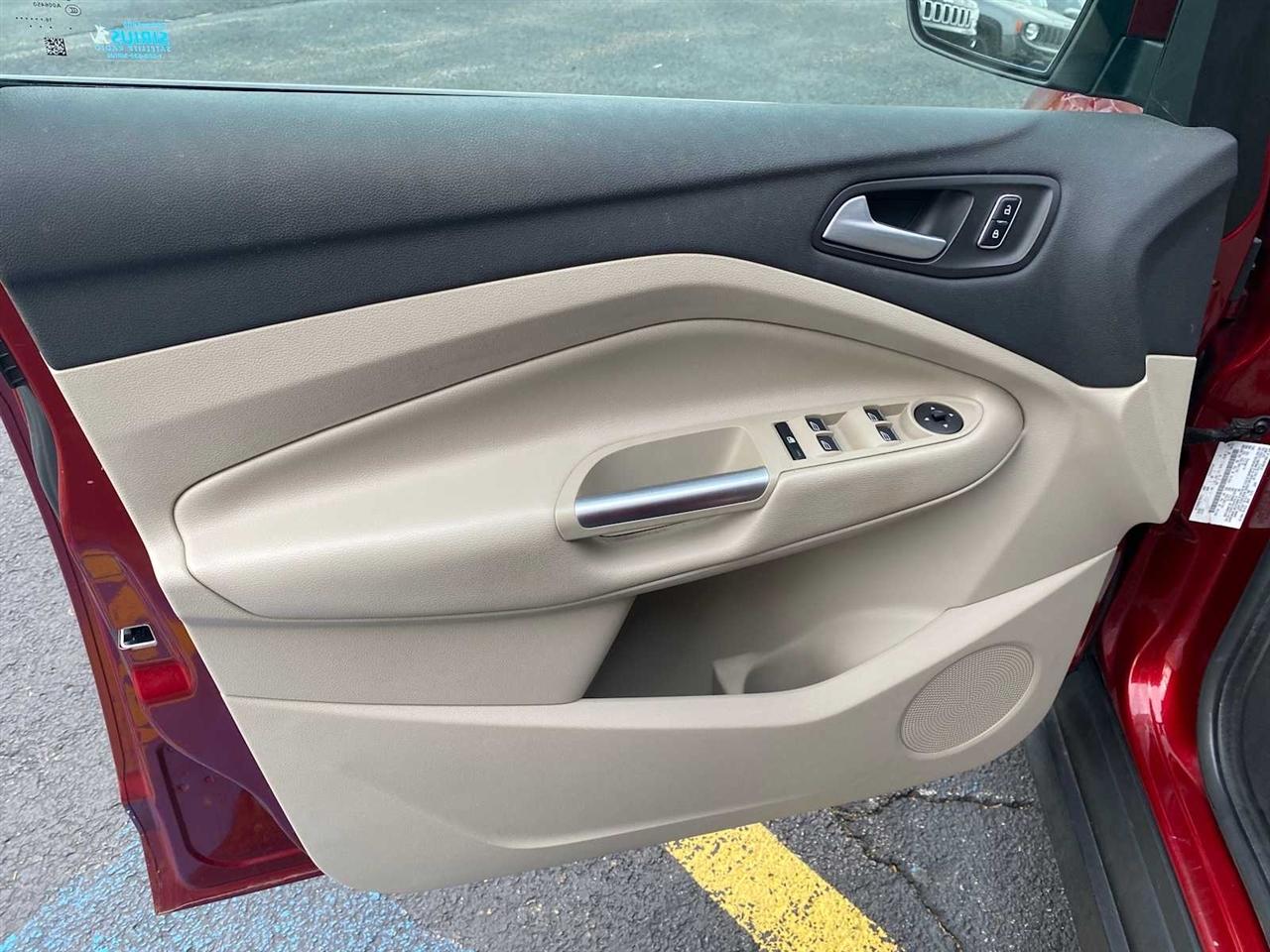 Ford C-Max Energi SEL 2016