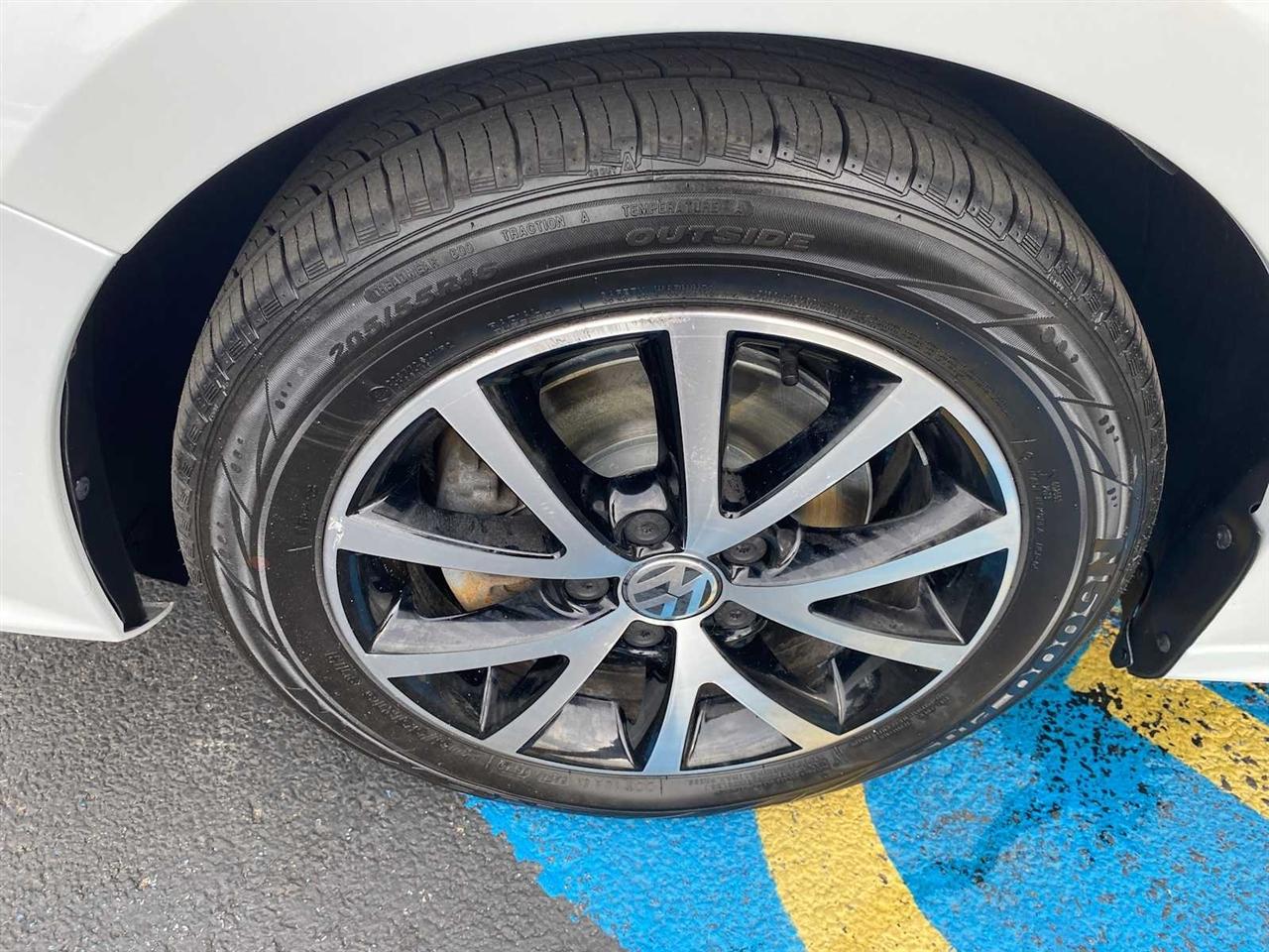 Volkswagen Jetta 1.4T SE 6A 2017