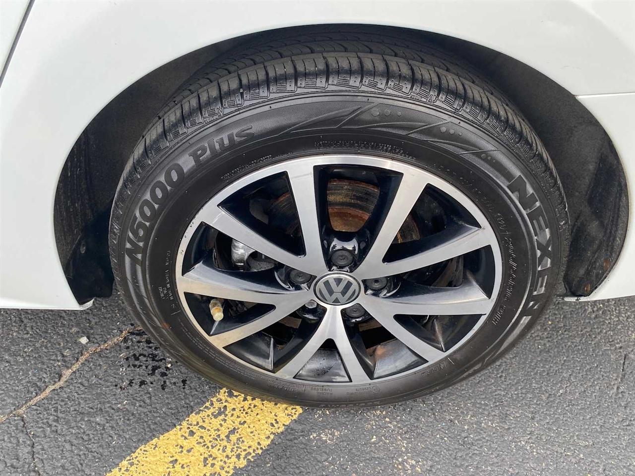 Volkswagen Jetta 1.4T SE 6A 2017