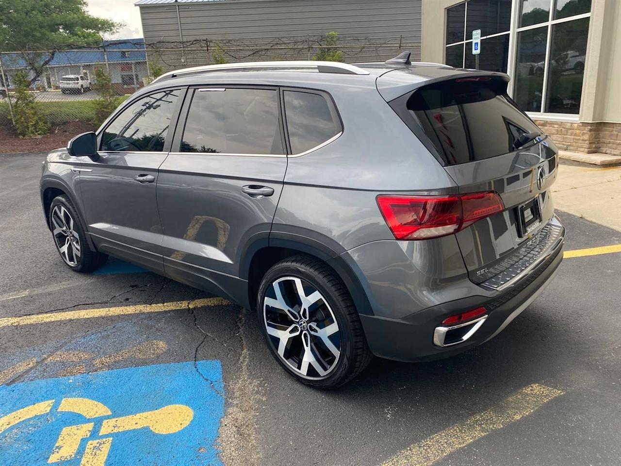Volkswagen Taos SEL 4MOTION 2022