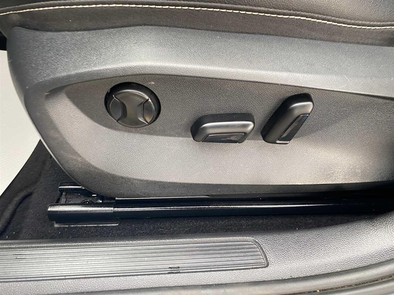 Volkswagen Taos SEL 4MOTION 2022