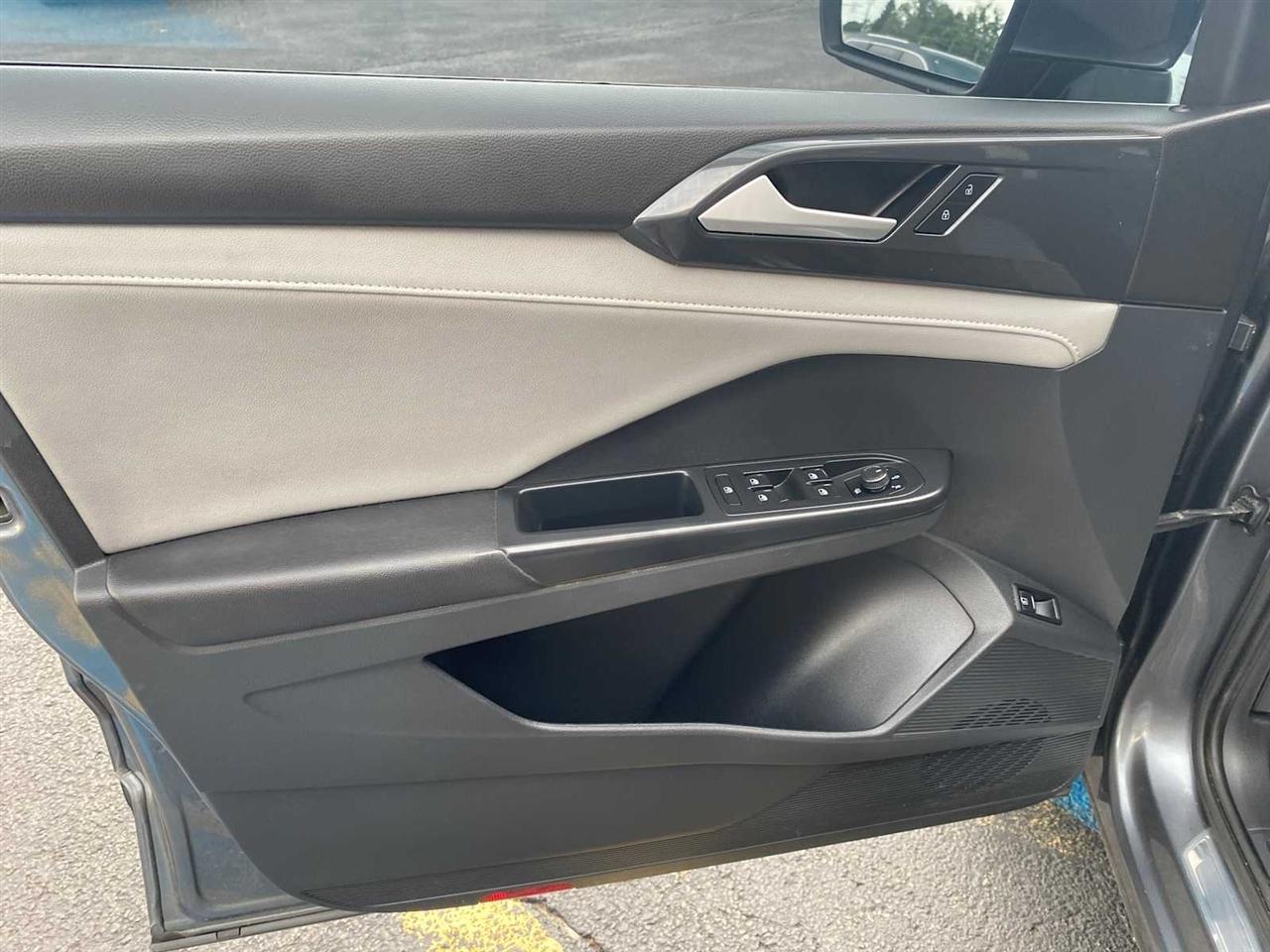 Volkswagen Taos SEL 4MOTION 2022