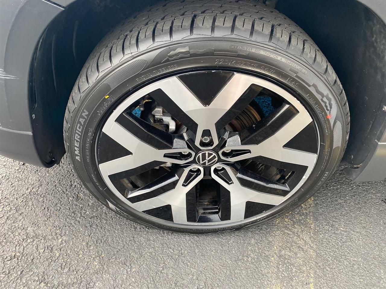 Volkswagen Taos SEL 4MOTION 2022