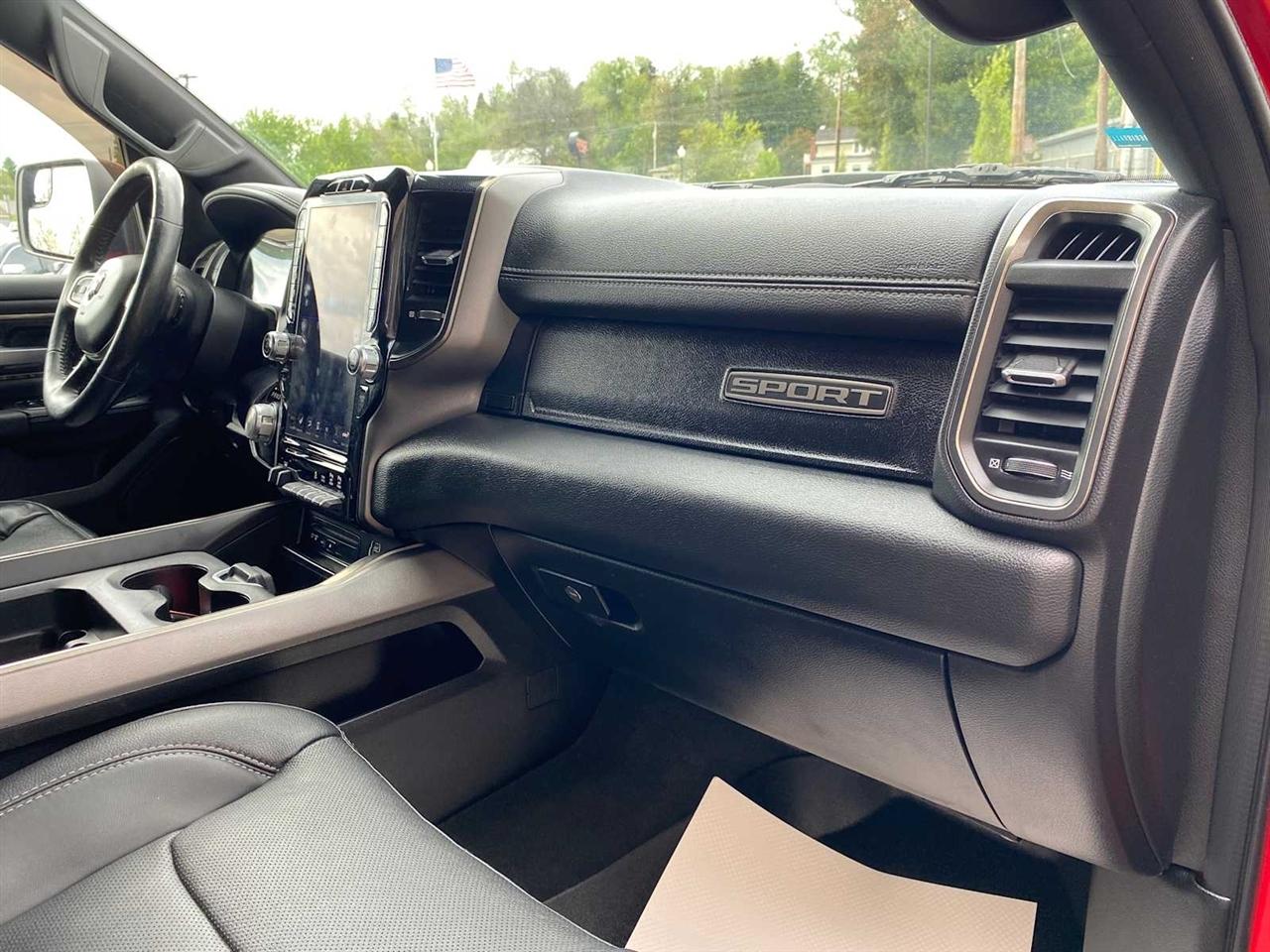 RAM 1500 Sport Crew Cab 4WD SWB 2019