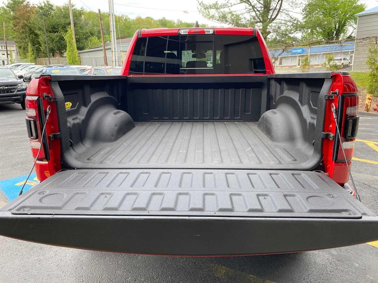 RAM 1500 Sport Crew Cab 4WD SWB 2019
