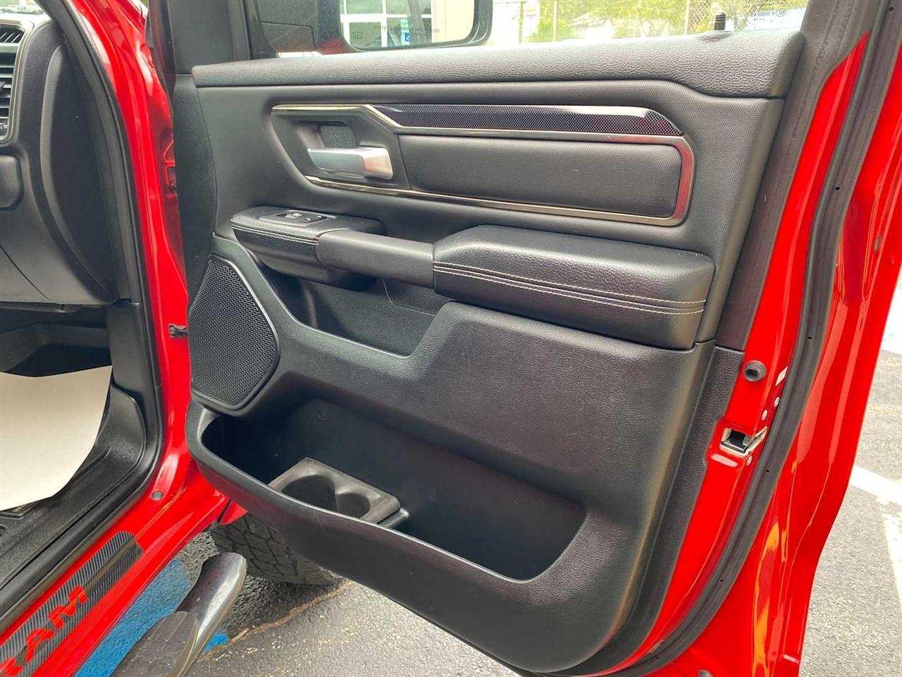 RAM 1500 Sport Crew Cab 4WD SWB 2019