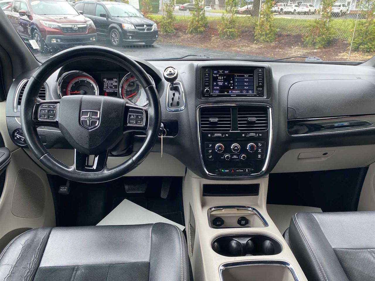 Dodge Grand Caravan SXT 2017