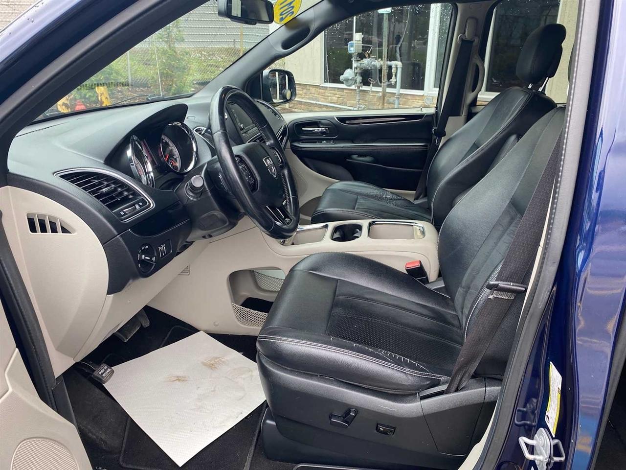 Dodge Grand Caravan SXT 2017