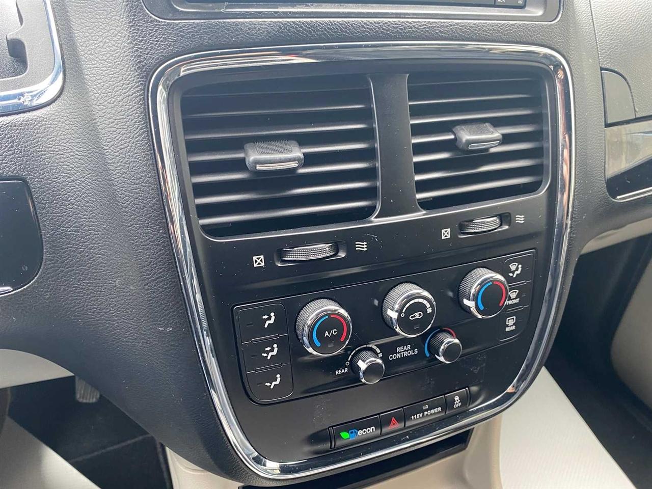 Dodge Grand Caravan SXT 2017