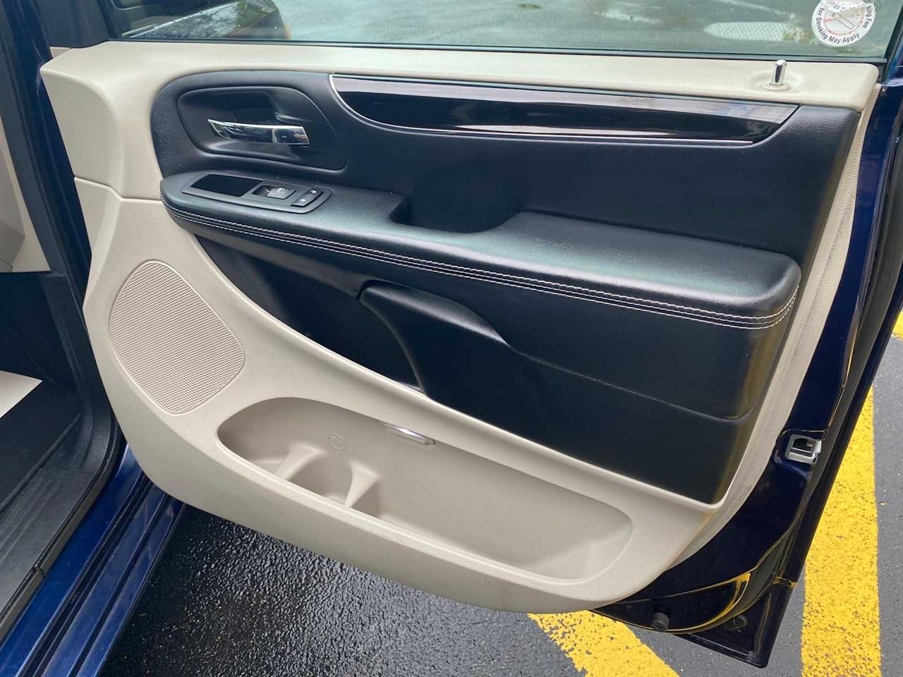 Dodge Grand Caravan SXT 2017