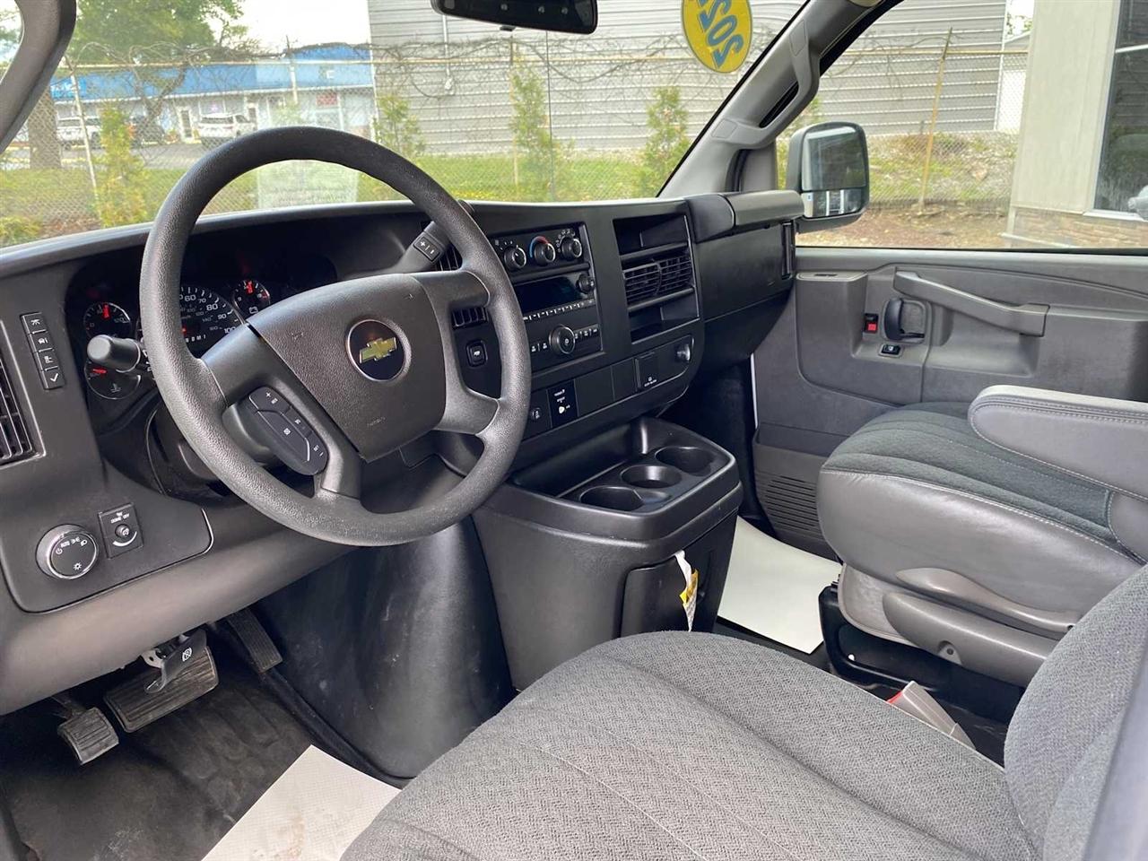 Chevrolet Express 2500 Cargo 2024