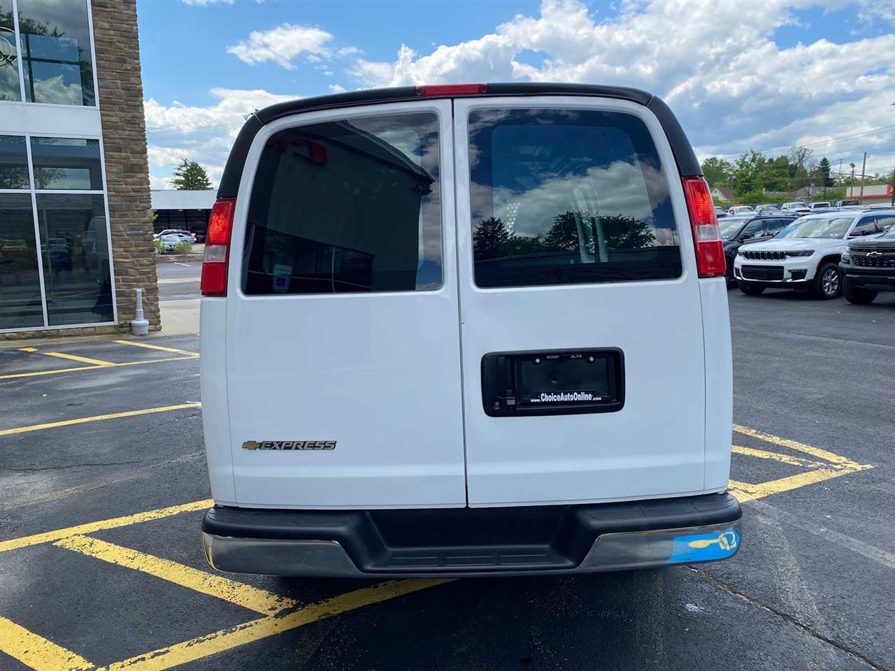 Chevrolet Express 2500 Cargo 2024