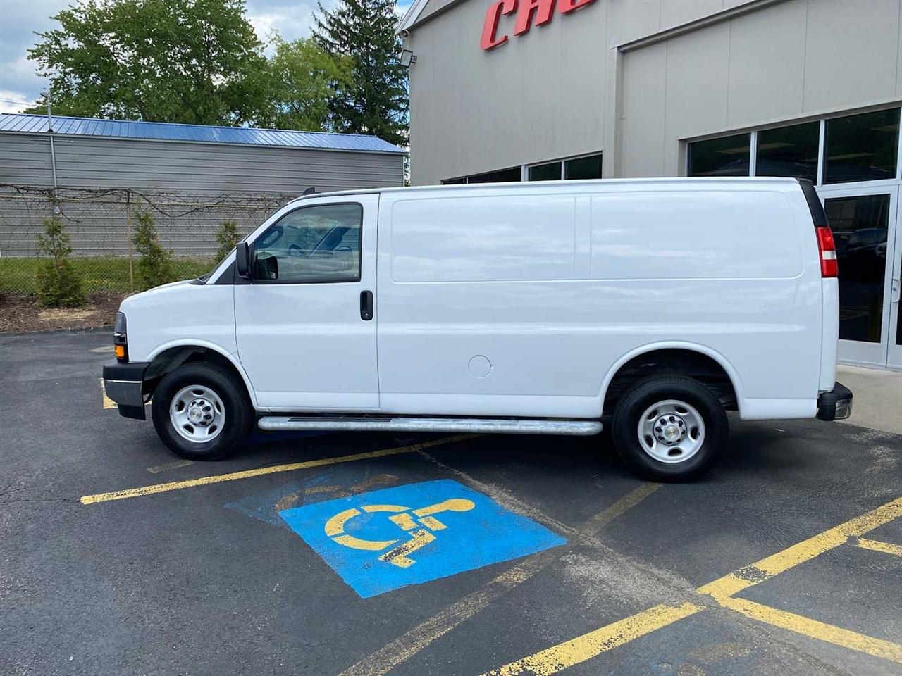 Chevrolet Express 2500 Cargo 2024