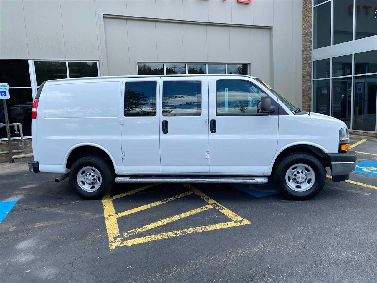 Chevrolet Express 2500 Cargo 2024