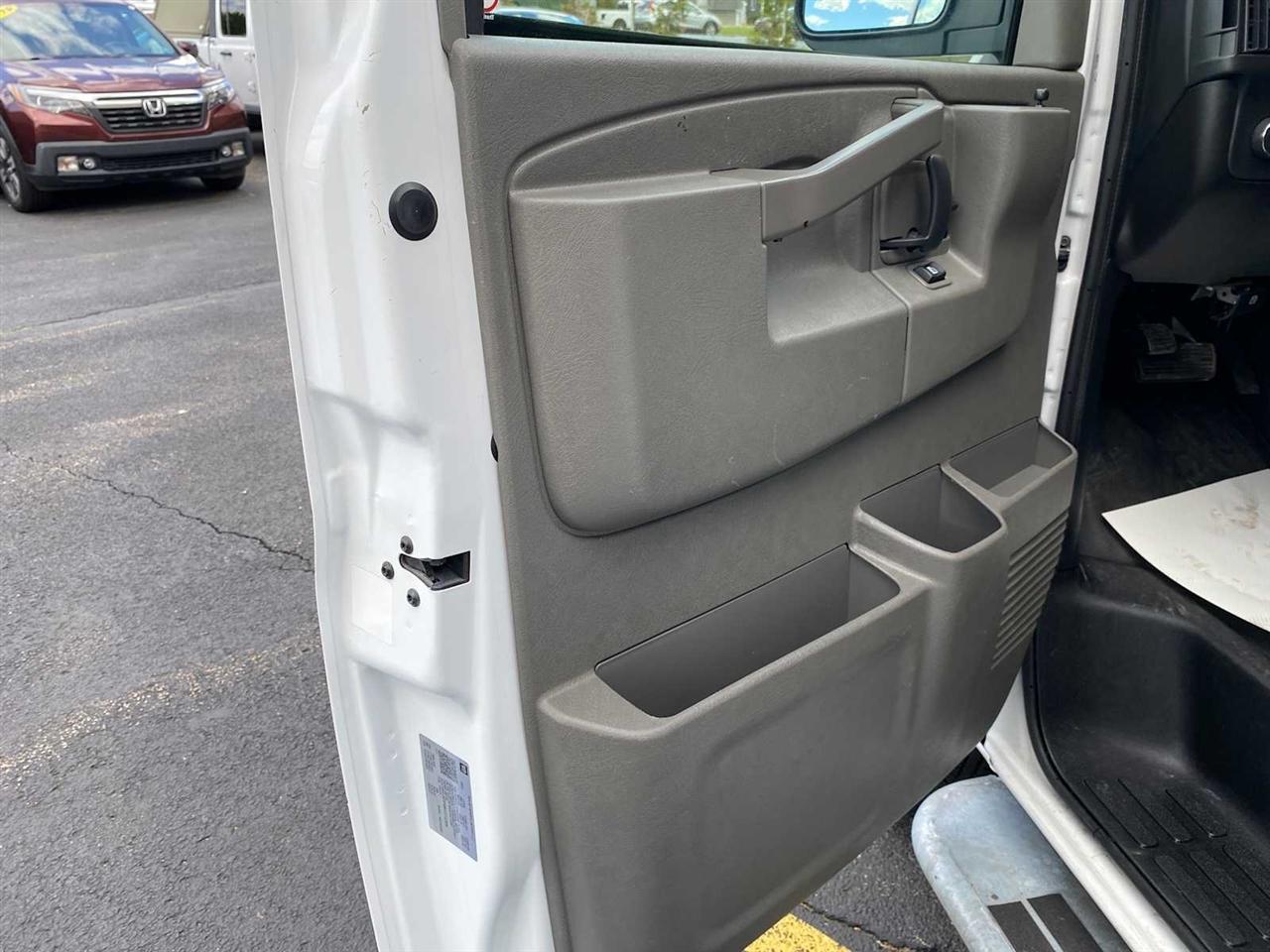 Chevrolet Express 2500 Cargo 2024