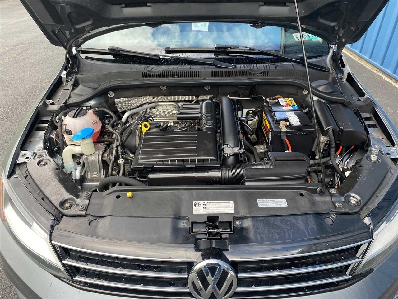 Volkswagen Jetta 1.4T SE 6A 2017