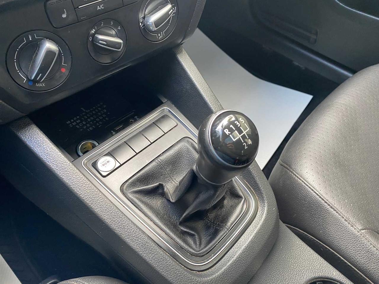 Volkswagen Jetta 1.4T SE 6A 2017