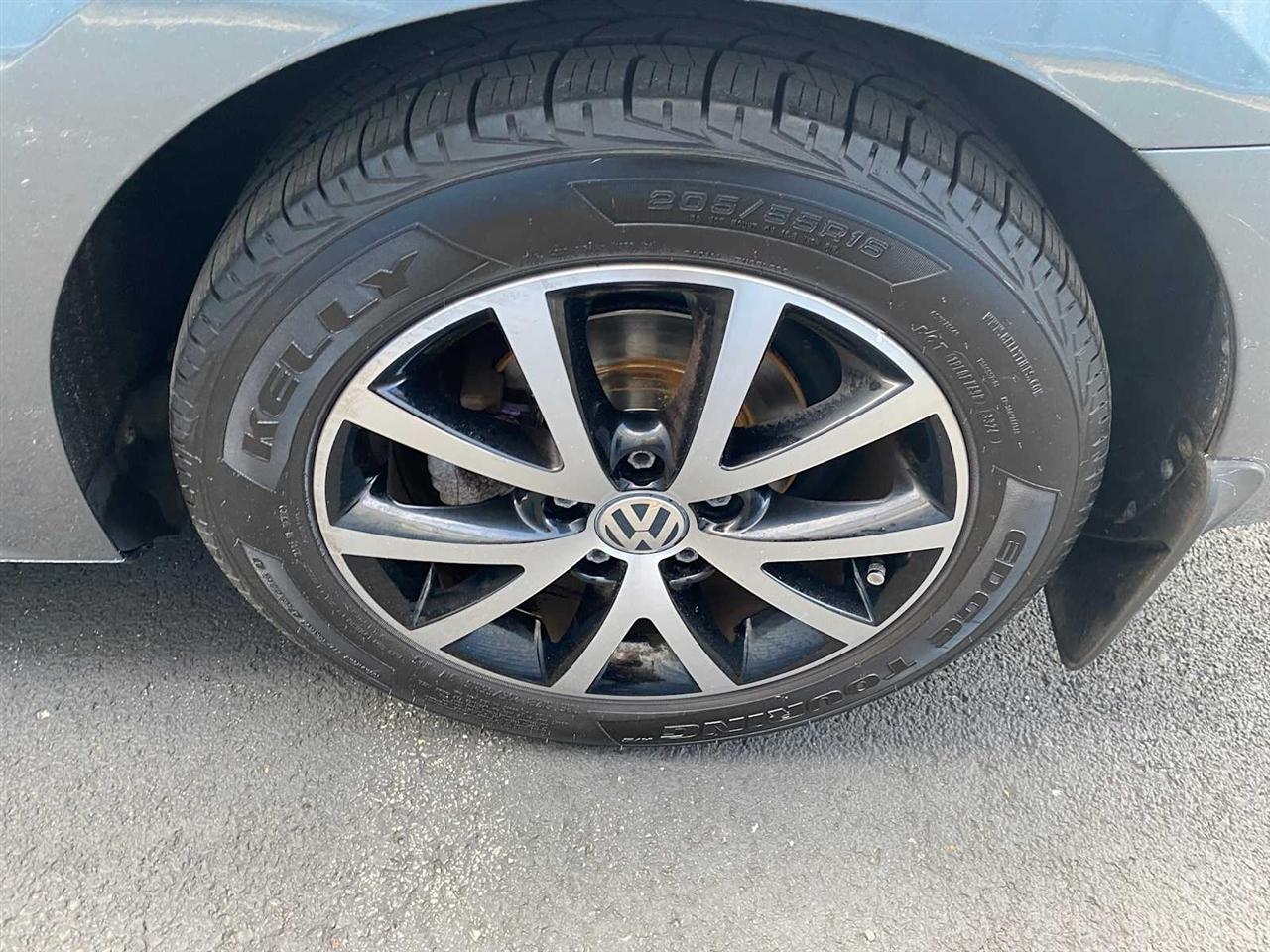 Volkswagen Jetta 1.4T SE 6A 2017
