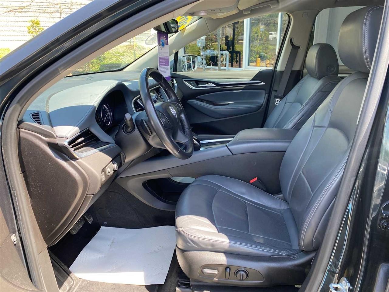 Buick Enclave Essence AWD 2018