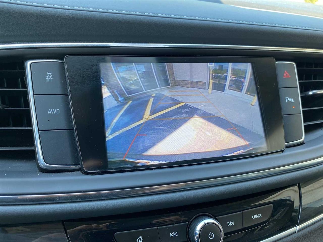 Buick Enclave Essence AWD 2018