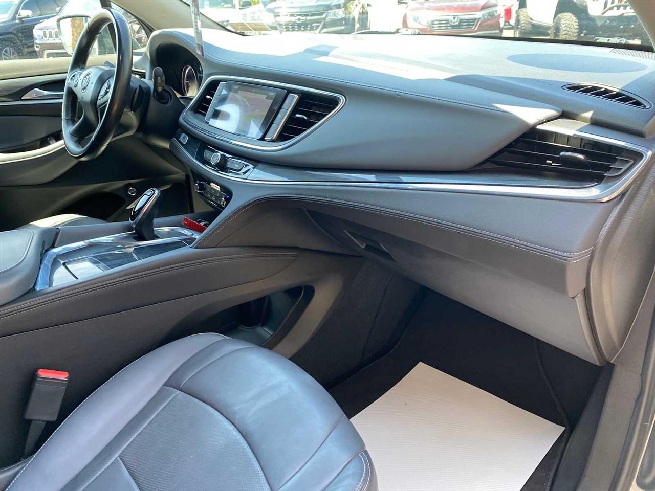 Buick Enclave Essence AWD 2018