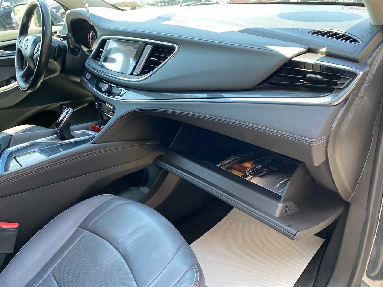 Buick Enclave Essence AWD 2018