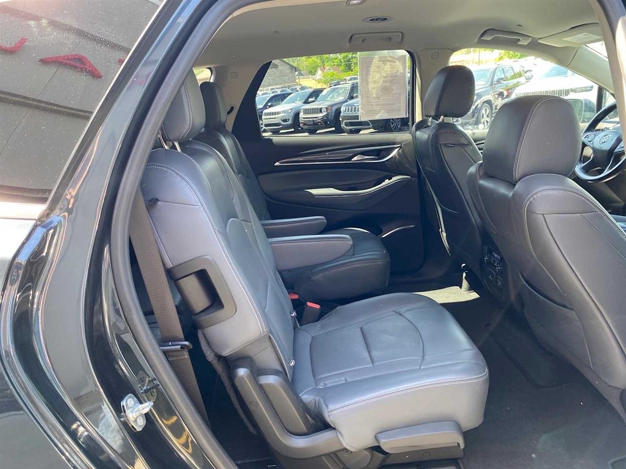 Buick Enclave Essence AWD 2018