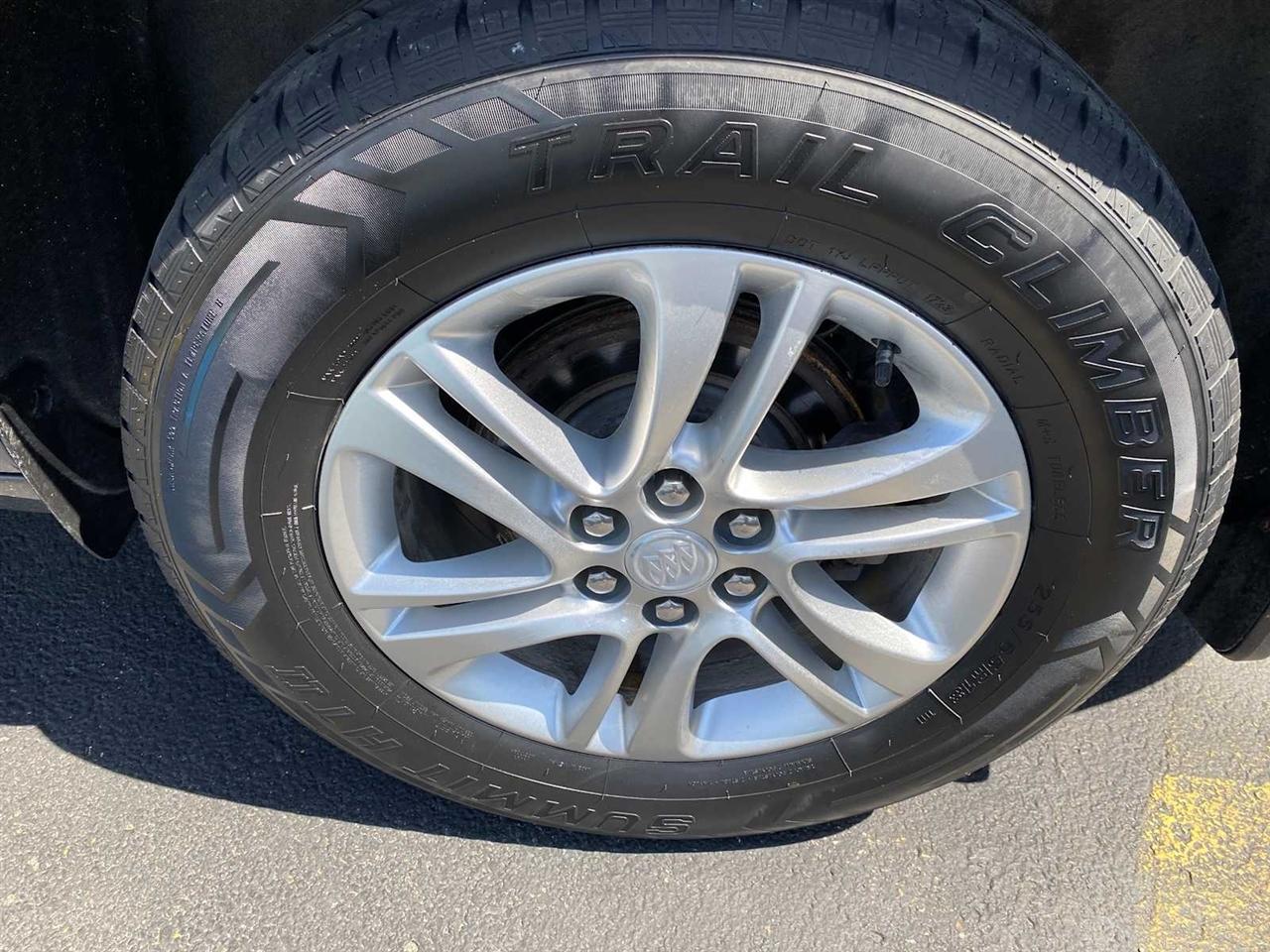 Buick Enclave Essence AWD 2018