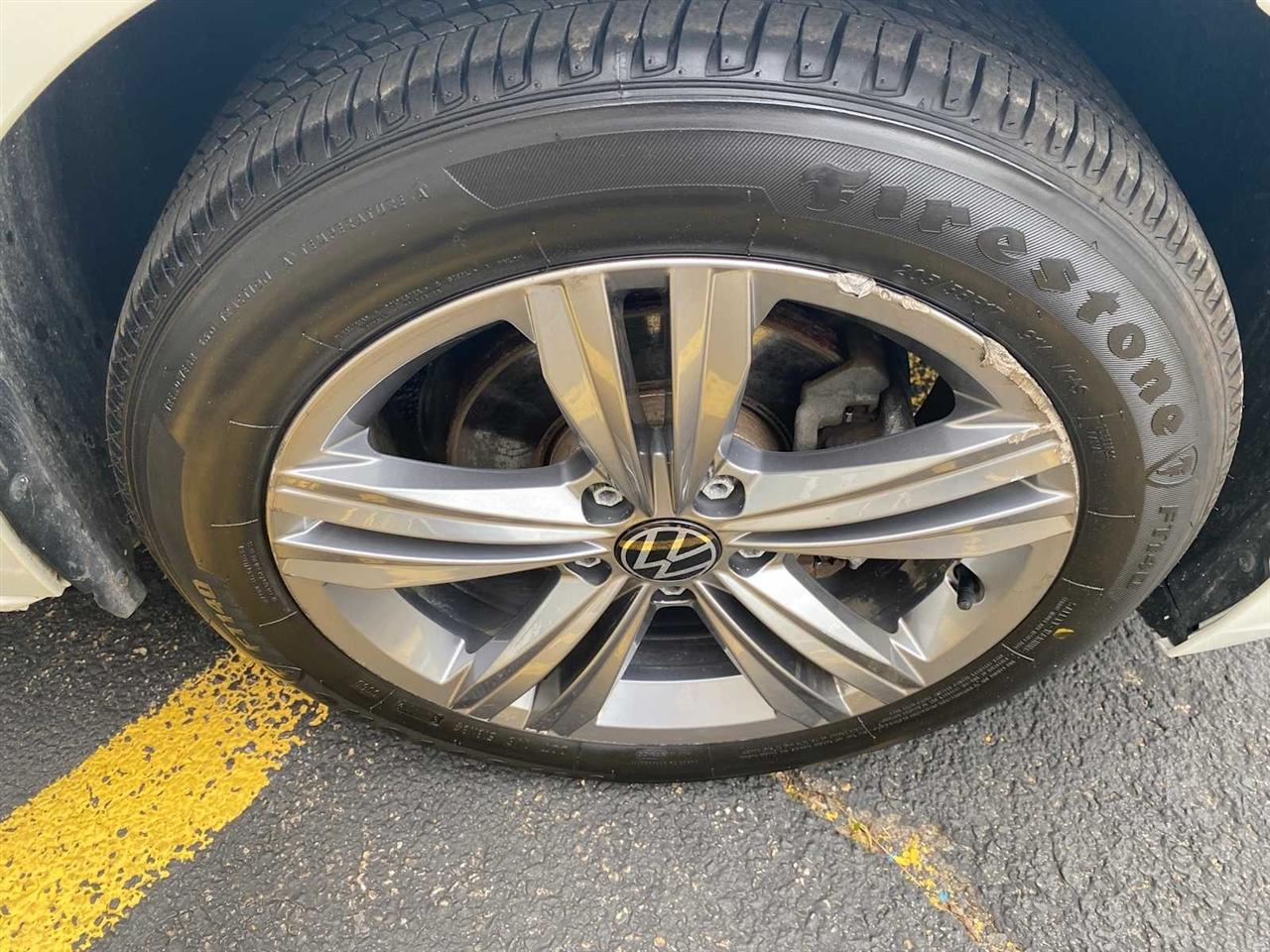 Volkswagen Jetta SE 2024