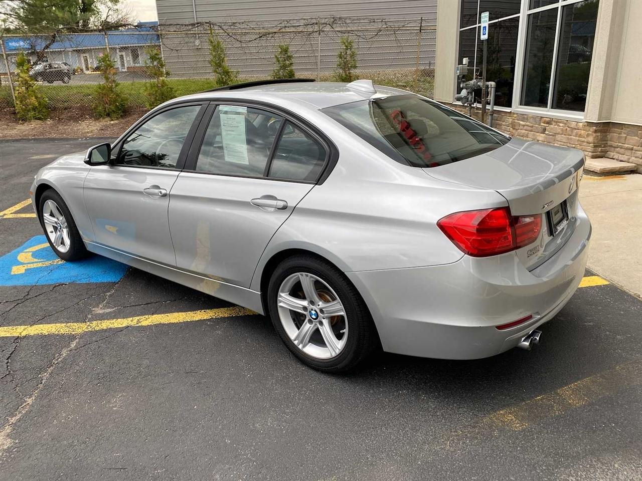 BMW 3-Series 328i xDrive Sedan 2013