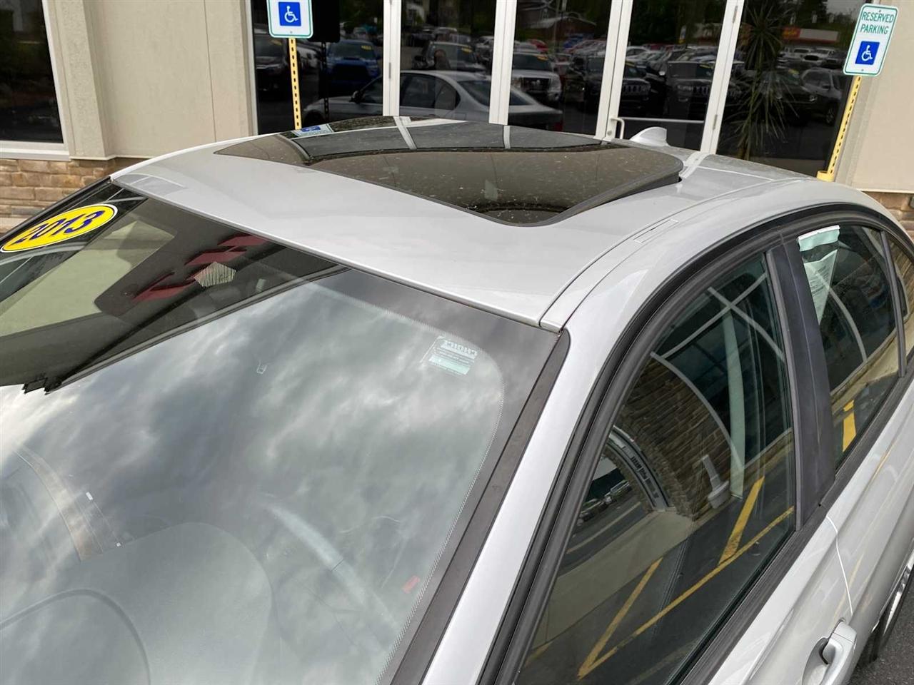BMW 3-Series 328i xDrive Sedan 2013