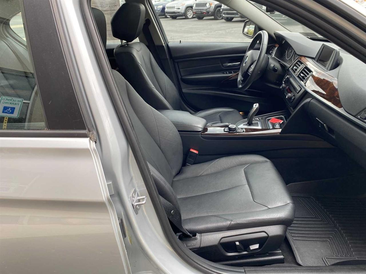 BMW 3-Series 328i xDrive Sedan 2013
