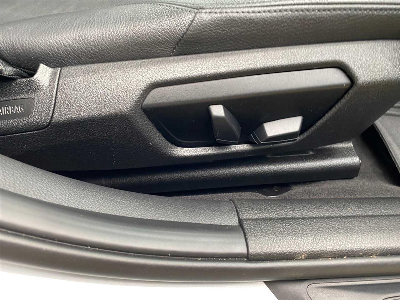 BMW 3-Series 328i xDrive Sedan 2013