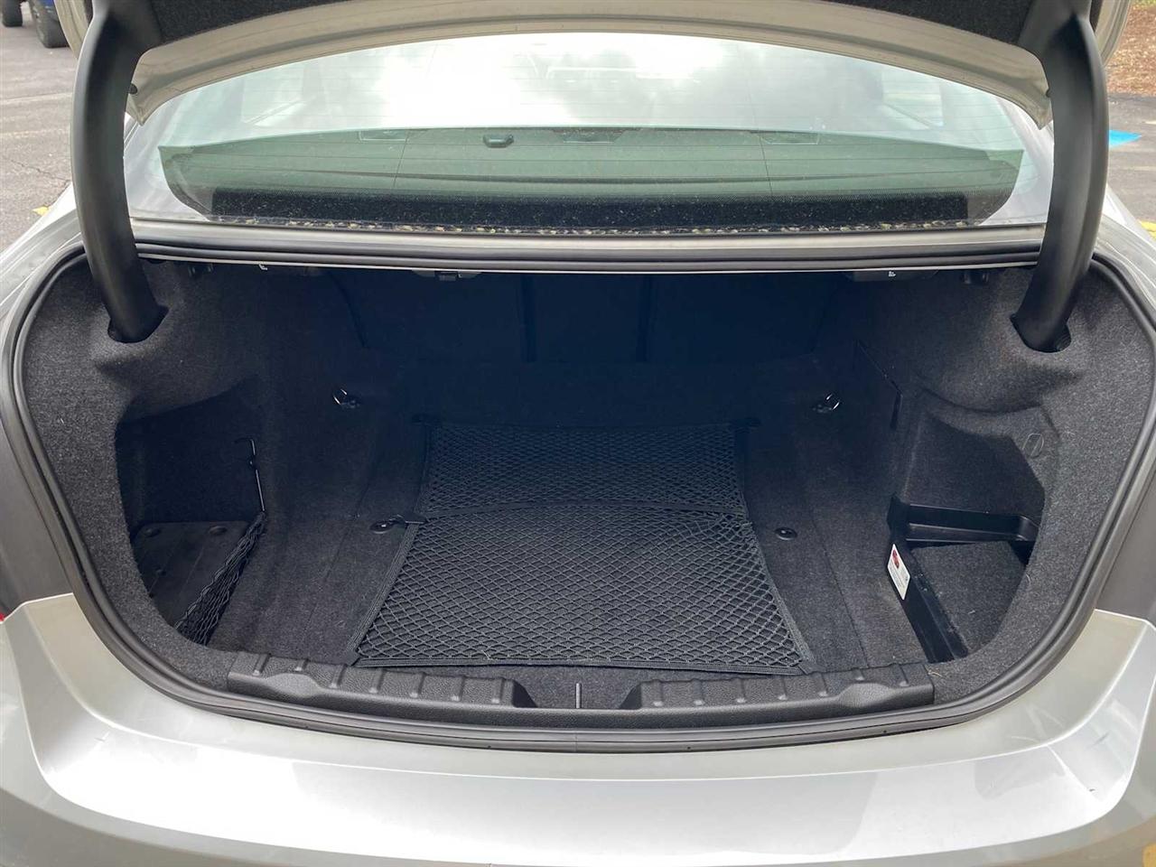 BMW 3-Series 328i xDrive Sedan 2013