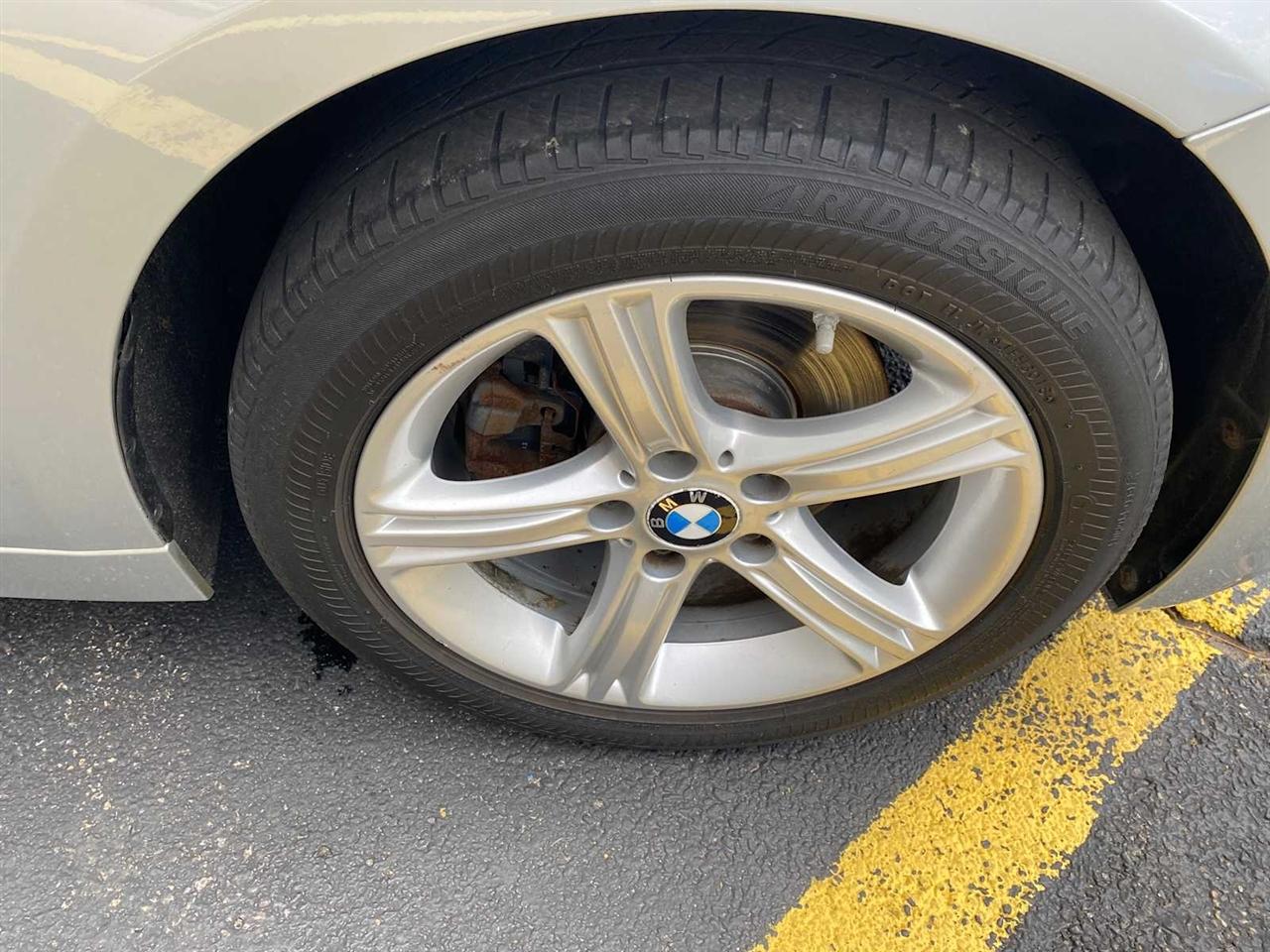 BMW 3-Series 328i xDrive Sedan 2013