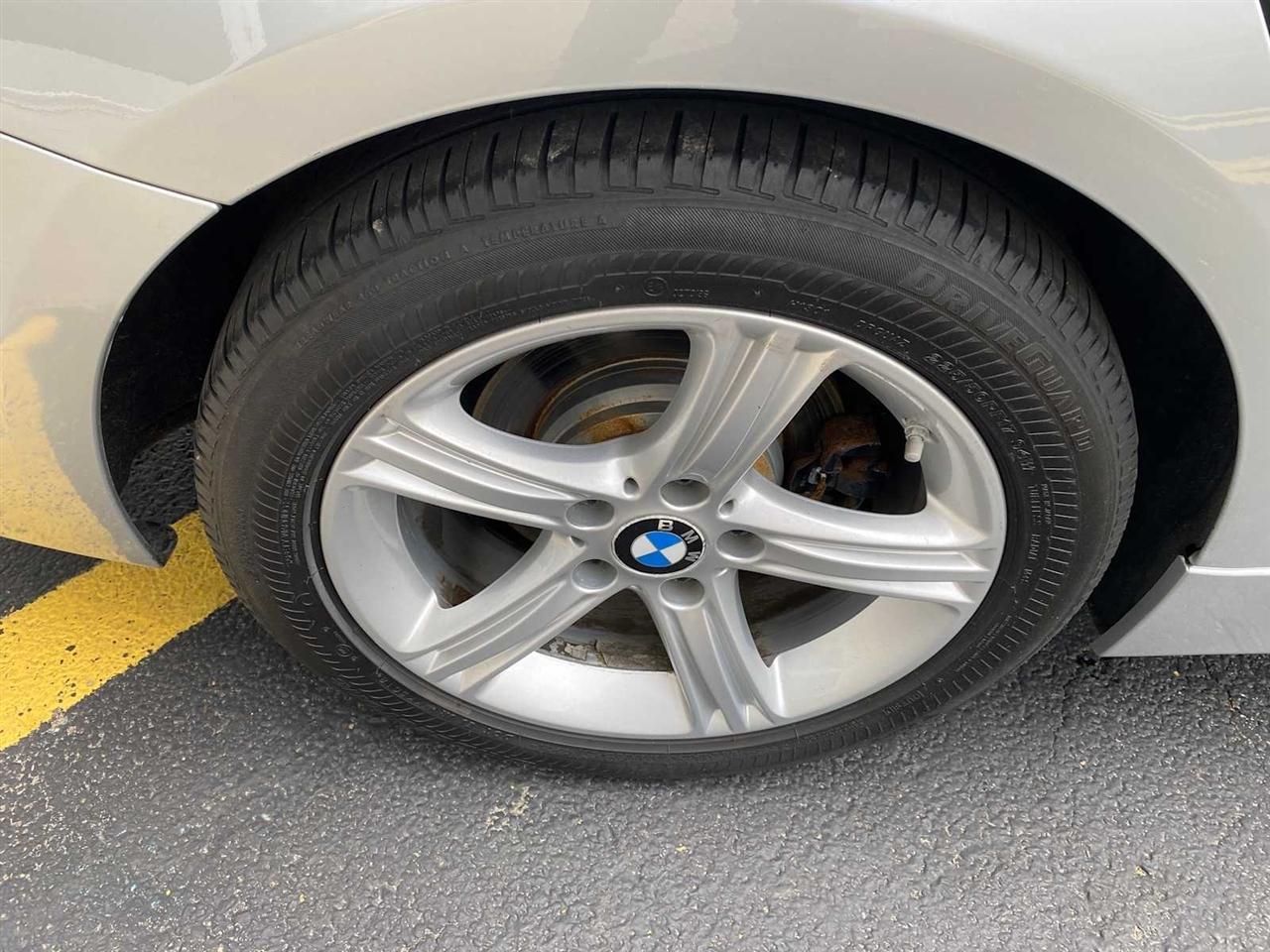 BMW 3-Series 328i xDrive Sedan 2013