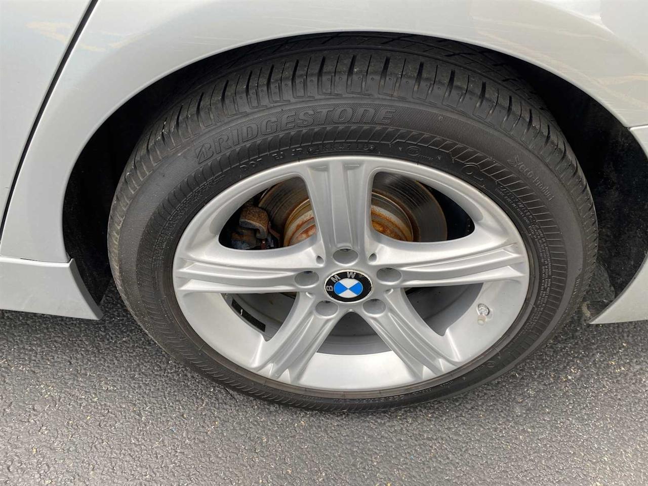 BMW 3-Series 328i xDrive Sedan 2013