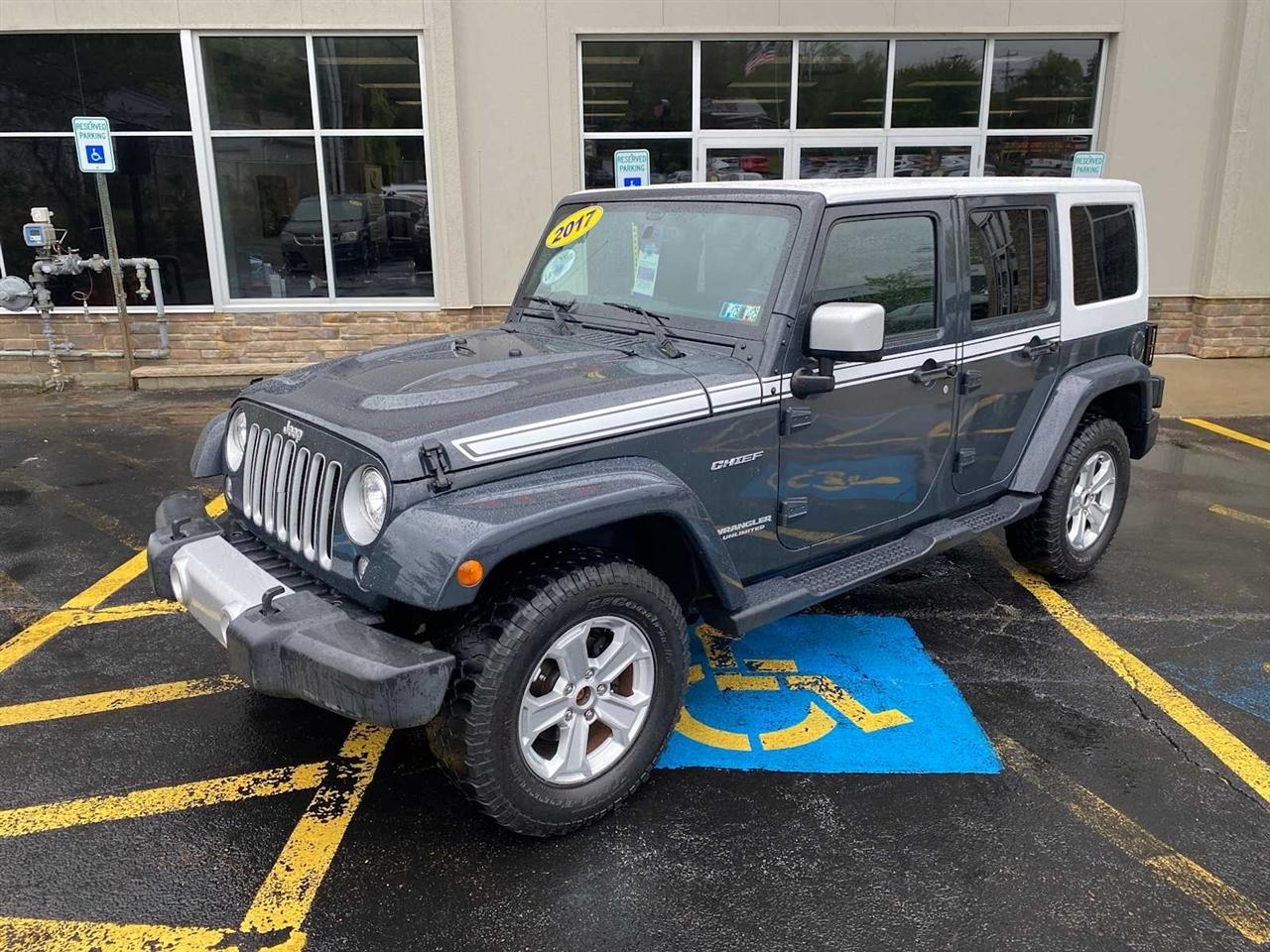 Jeep Wrangler Unlimited Sahara 4WD 2017