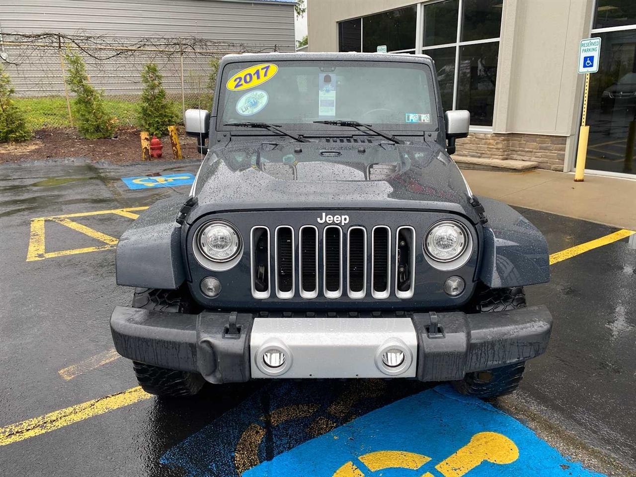Jeep Wrangler Unlimited Sahara 4WD 2017