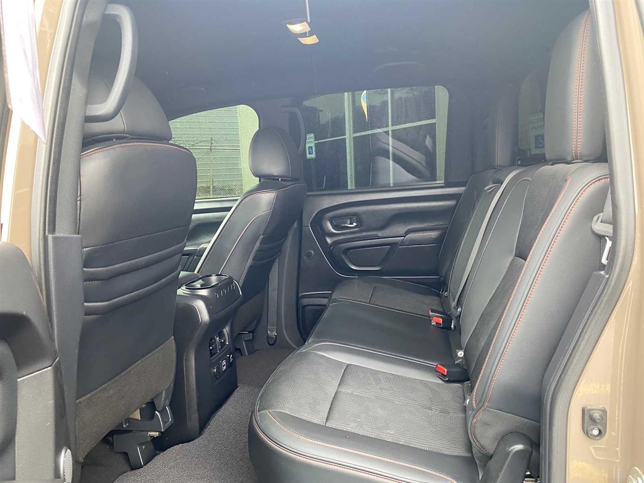 Nissan Titan PRO-4X Crew Cab 4WD 2021