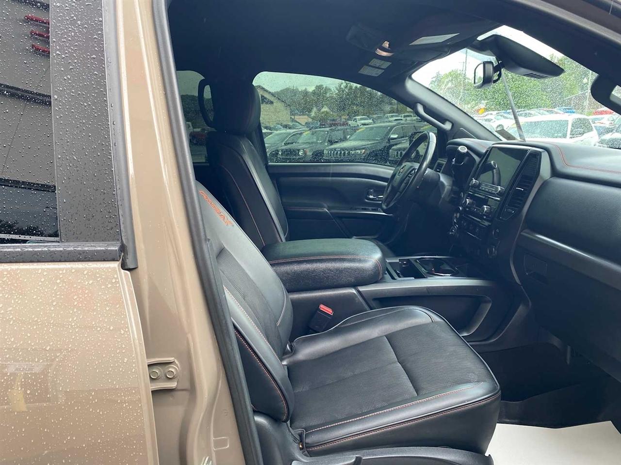 Nissan Titan PRO-4X Crew Cab 4WD 2021