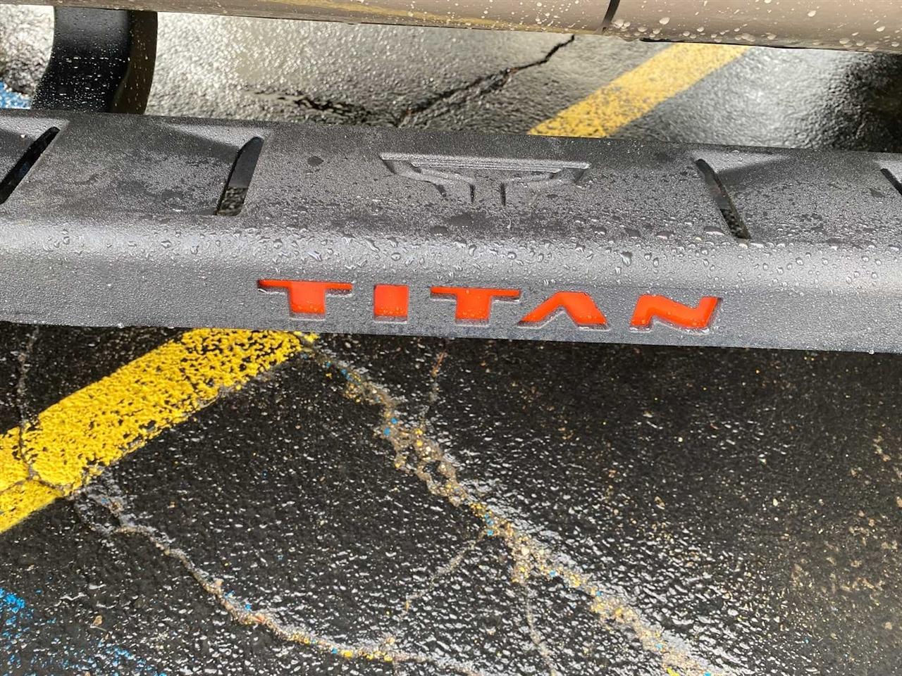 Nissan Titan PRO-4X Crew Cab 4WD 2021
