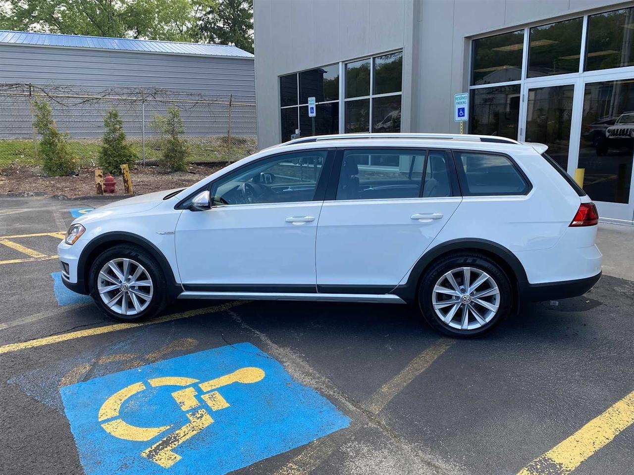 Volkswagen Golf Alltrack TSI S 6A 2017
