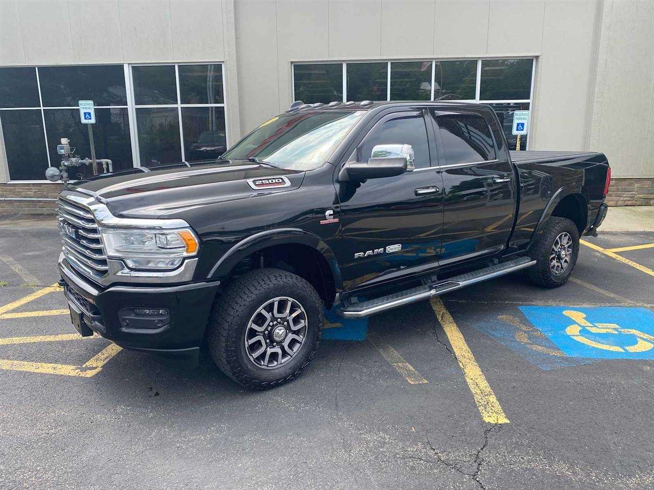 RAM 2500 Longhorn Crew Cab SWB 4WD 2019