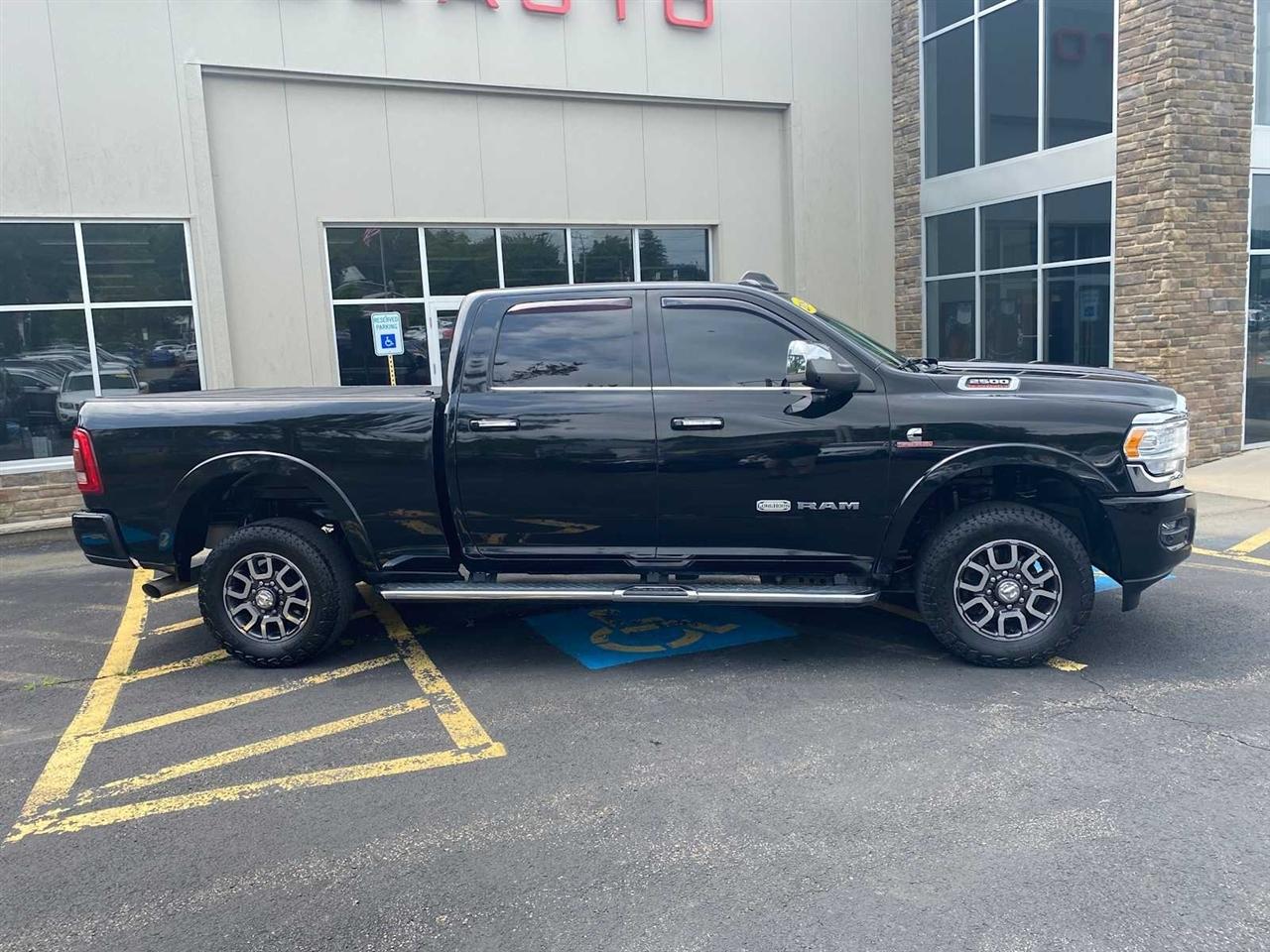RAM 2500 Longhorn Crew Cab SWB 4WD 2019